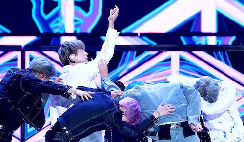 BTS performing "Fake Love" at Seoul Music Awards, 15 January 2019